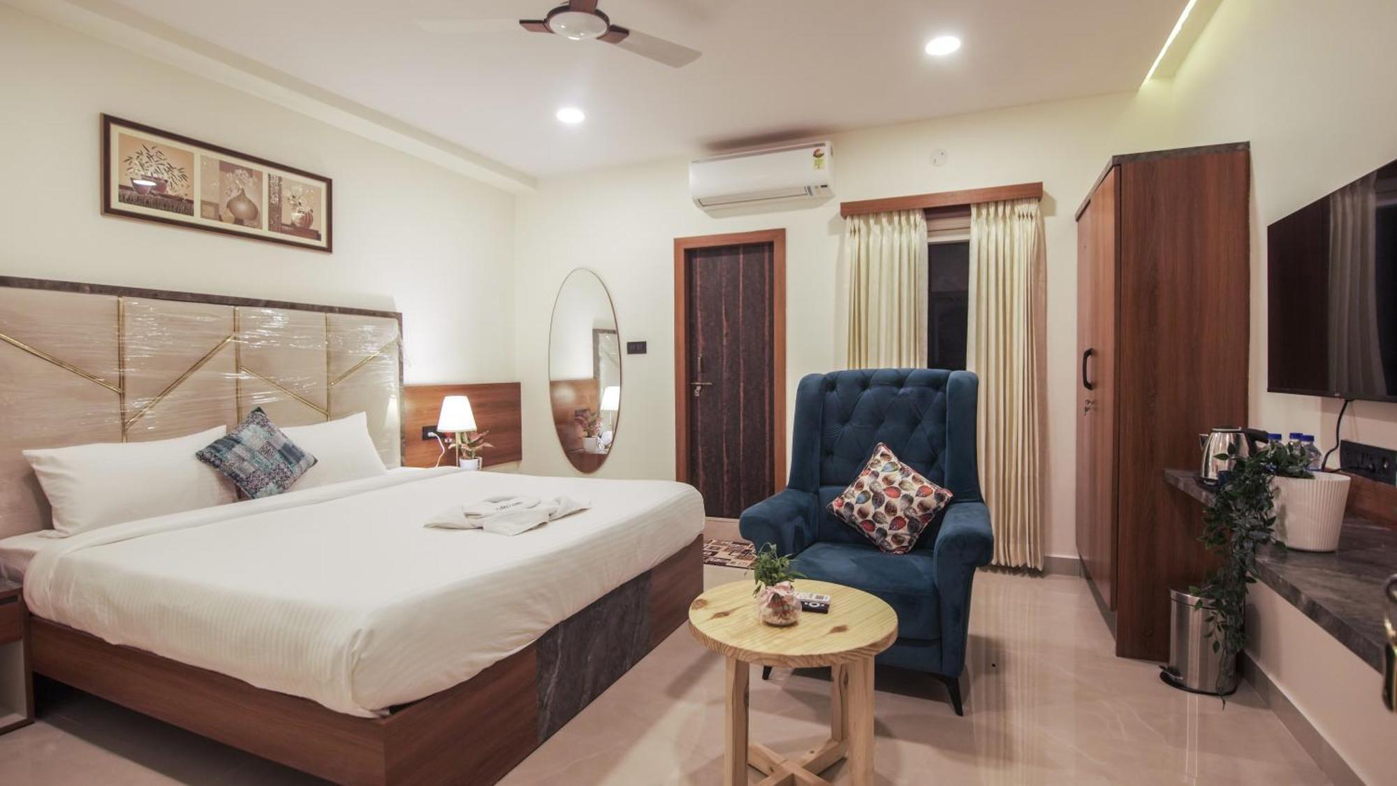 Radhe Suites Haydarabad Dış mekan fotoğraf