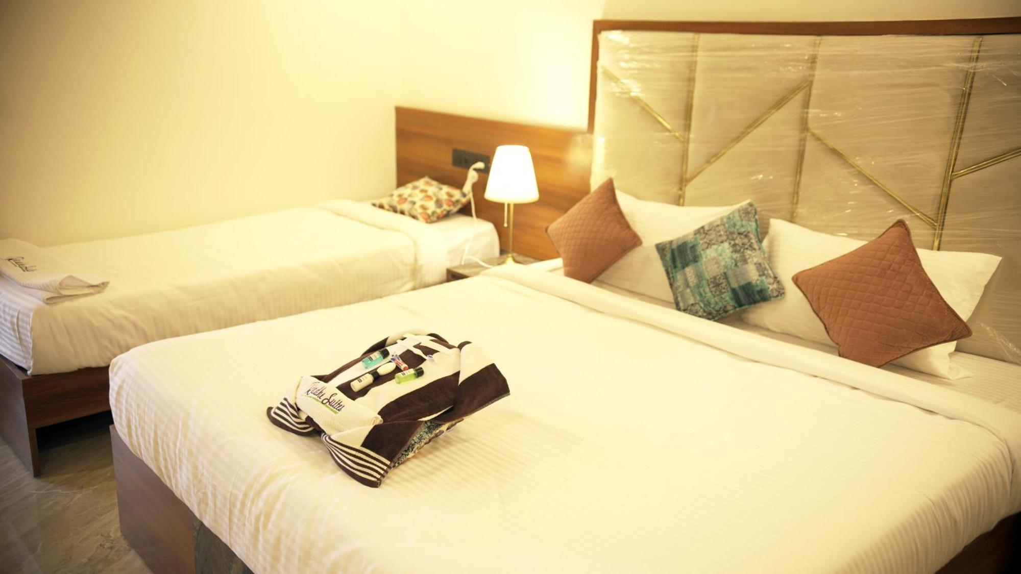 Radhe Suites Haydarabad Dış mekan fotoğraf