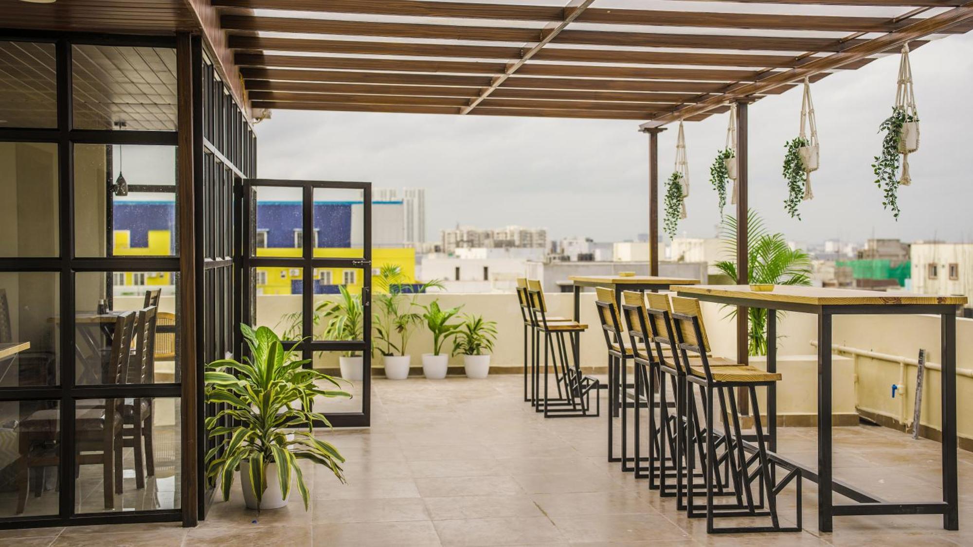 Radhe Suites Haydarabad Dış mekan fotoğraf